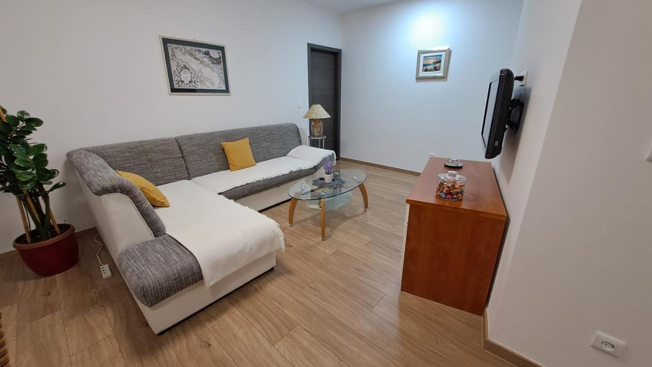 Greenline Pula Apartment Экстерьер фото